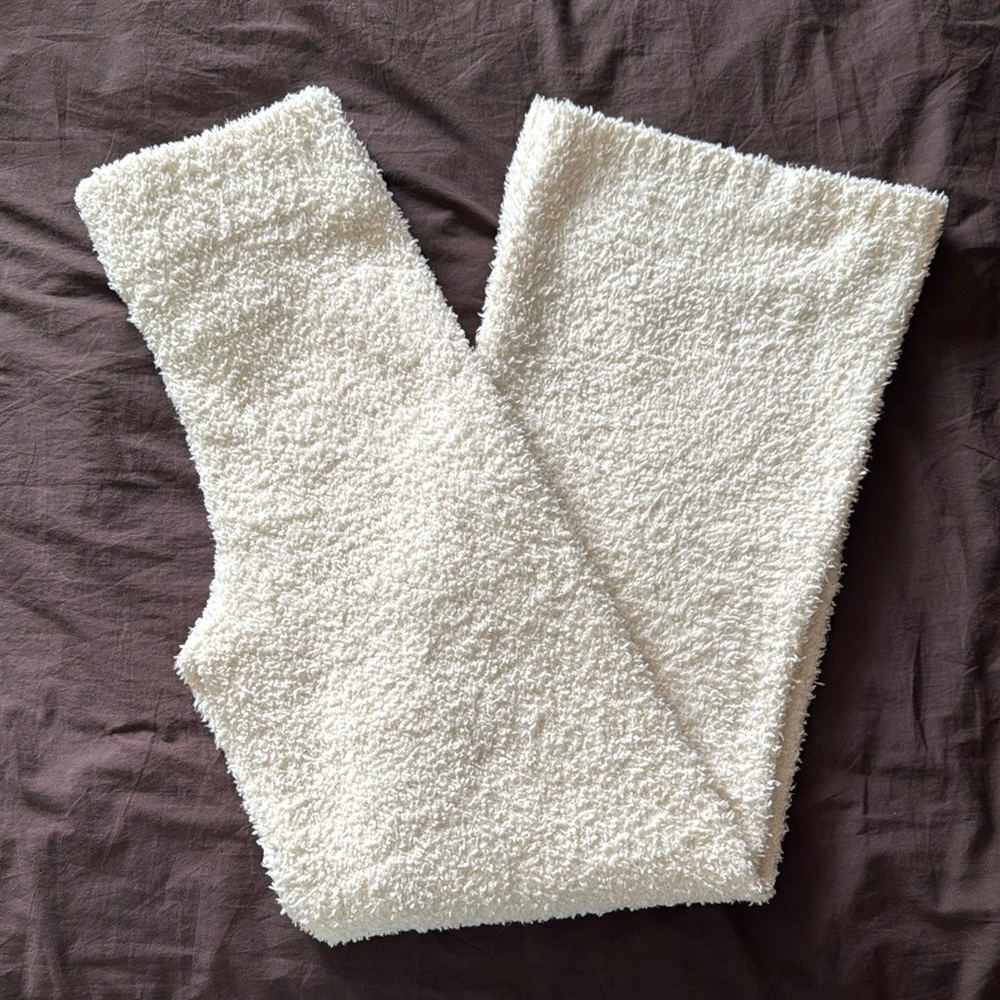 47. SKIMS Off-White (Bone) Lounge Pants